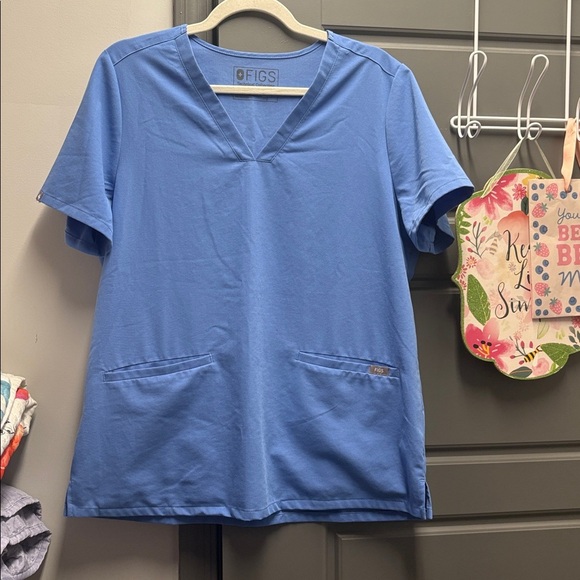 Figs 2 piece nurse scrubs set Blue V-Neck Top with pockets + jogger style Pants - Picture 1 of 17